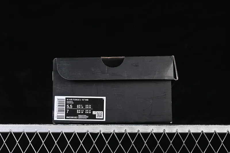 All categories Nk Air Force 1 Air Force series Nk Air Force 1 Low Air Force low top Nike Air Force 1'07 Low North Face co-branded beige gray red label Air Force 1 low top casual sneakers MM3399-802